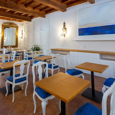 酒店 Princess Art 4*