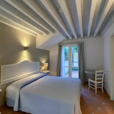 Princess Art Hotel 4*