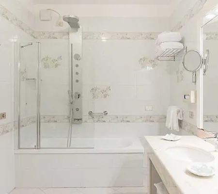 Princess Art Hotel 4*